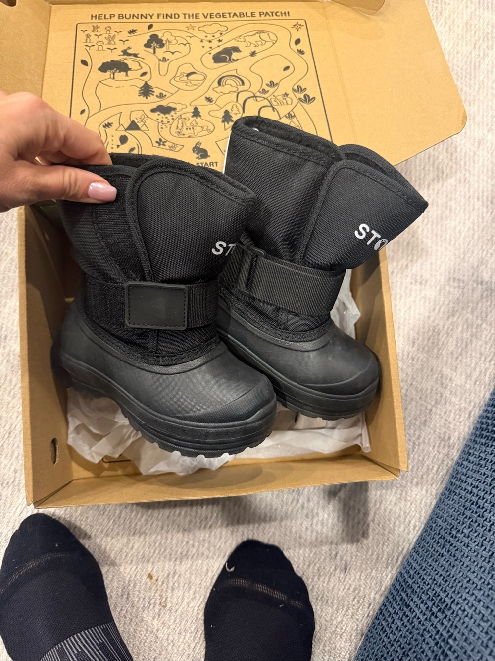 STONZBlack Winter Snow Boots with Velcro Strap